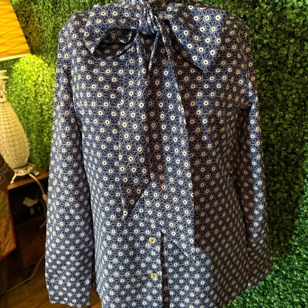 Vintage Country Suburbans Blouse Size 10 Blue White Bow Tie Neck Top